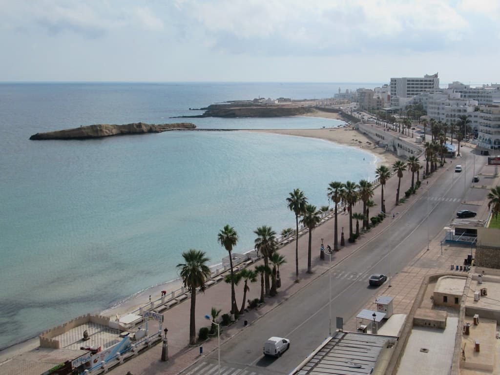 La Falaise Beach — photo by D-Stanley