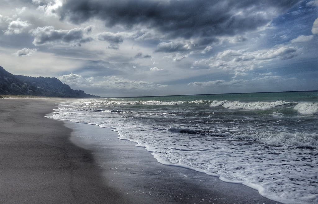 Matatā Beach — photo by easegill