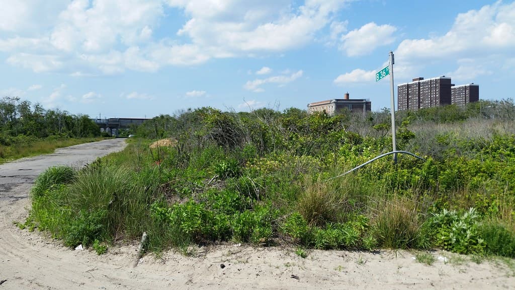 Beach 36th Street