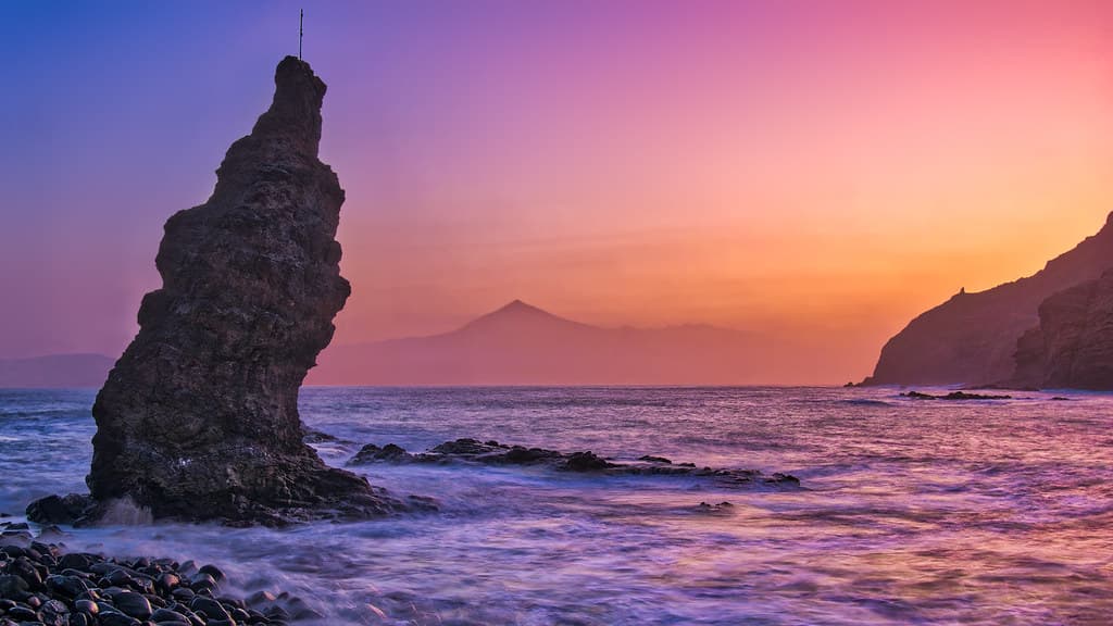 Playa de La Caleta — photo by Jörg Bergmann