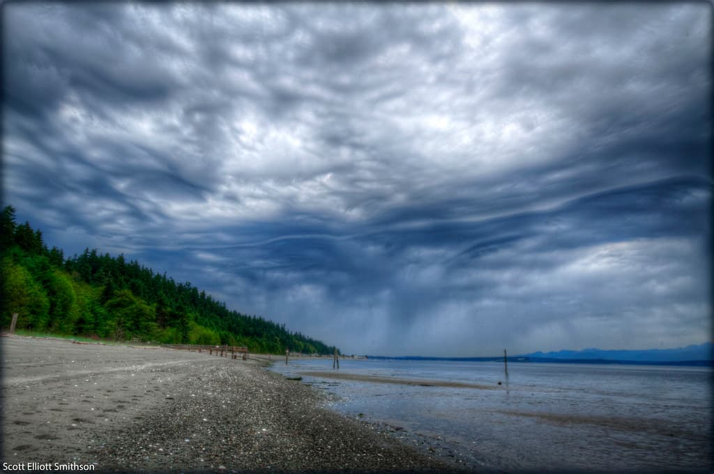 Mutiny Bay Thunder Storm