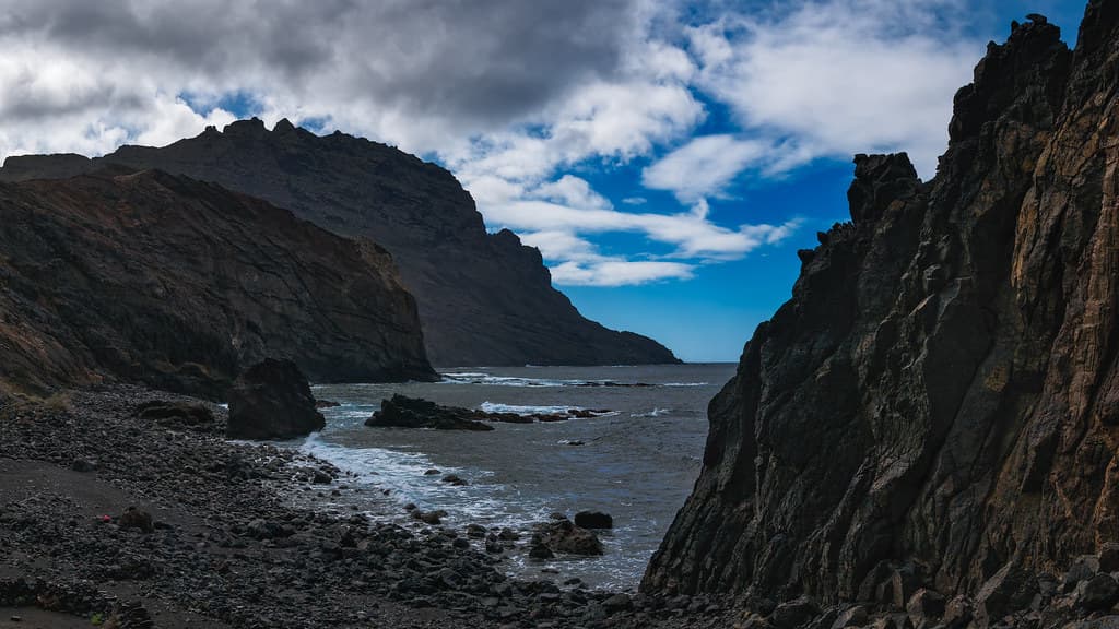 Playa de Vallehermoso — photo by Jörg Bergmann