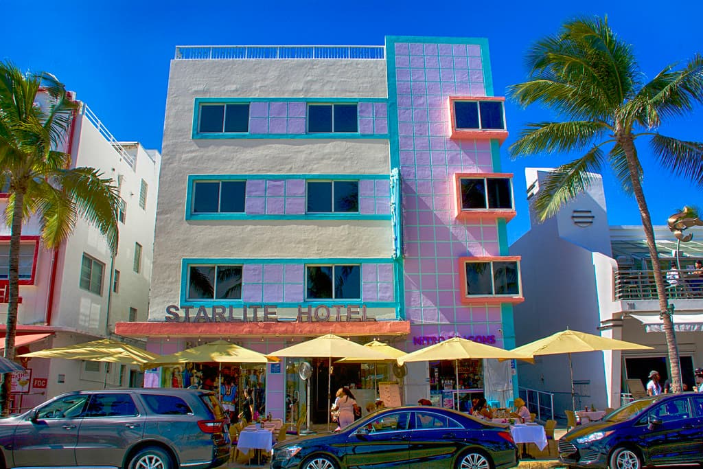Starlite Hotel