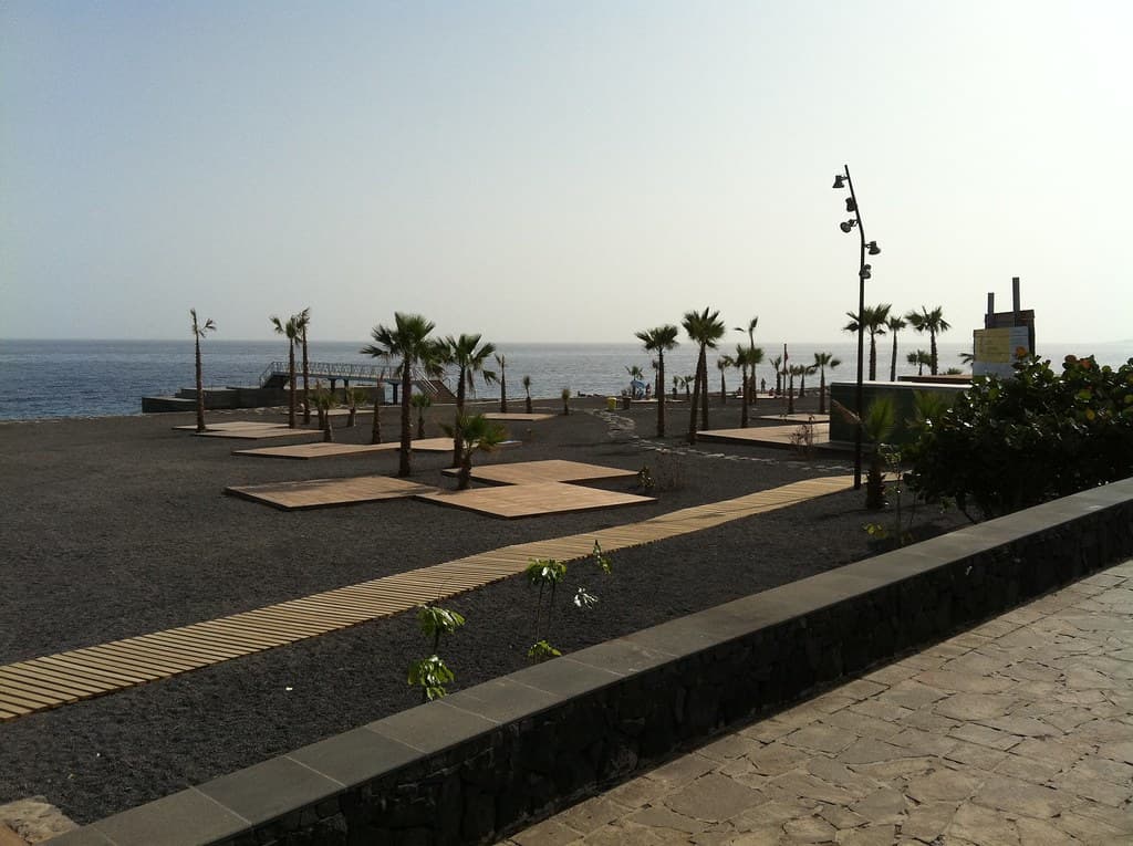 Playa de Punta Larga — photo by pjaallan