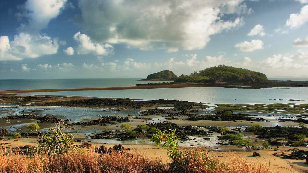 RedcliffeIslandParadise