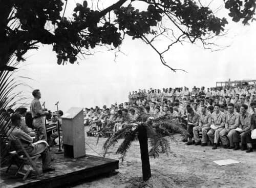 Australian and American troops at Easter service