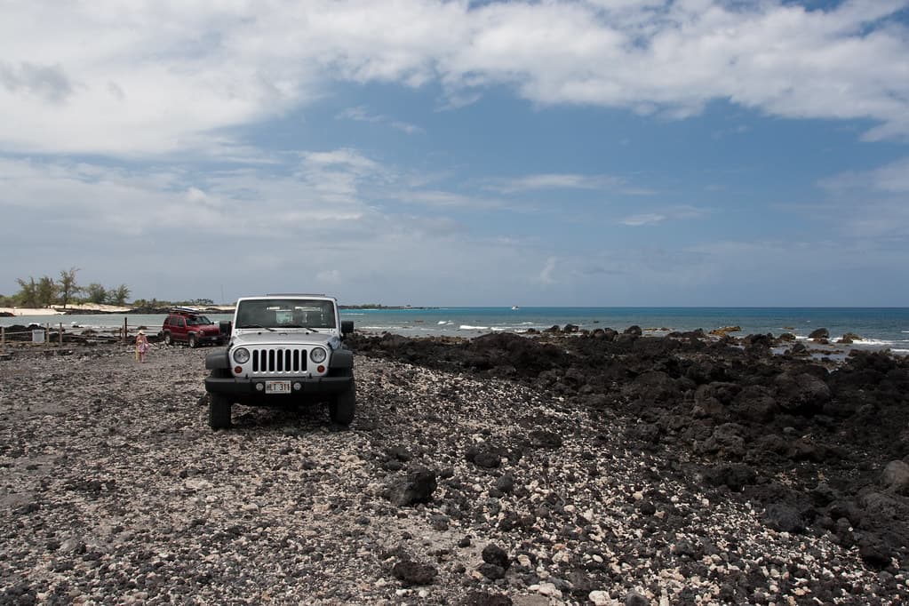 Car Park at Makalawena