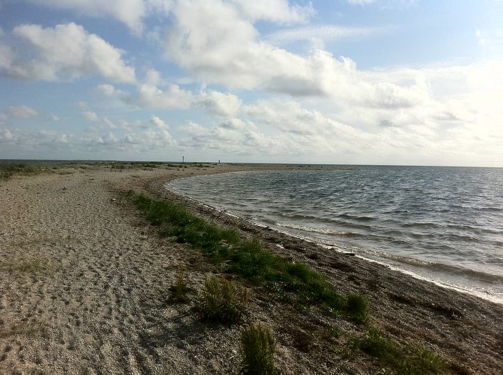 Allirahu Shore Beach — photo by seikatsu