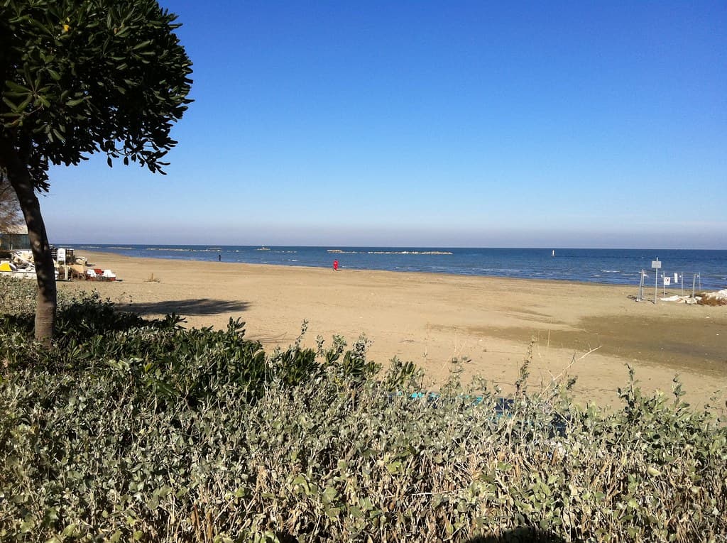 Marina di Città Sant'Angelo Beach — photo by alessiodl