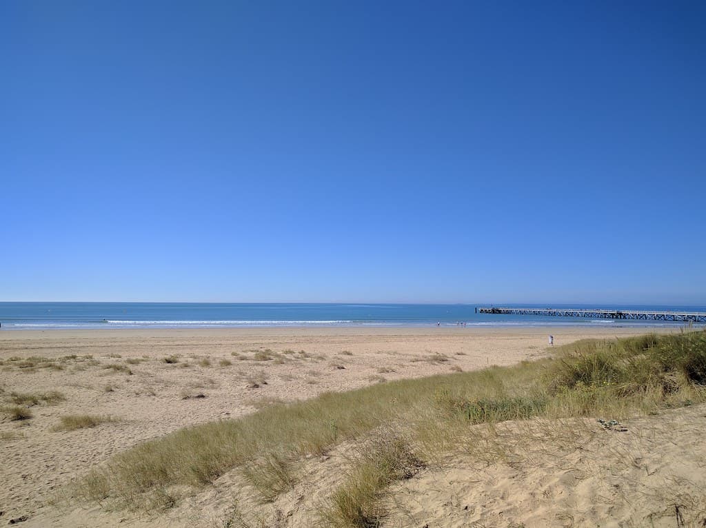 Grande Plage de Saint-Jean-de-Monts — photo by valentin.brosseau