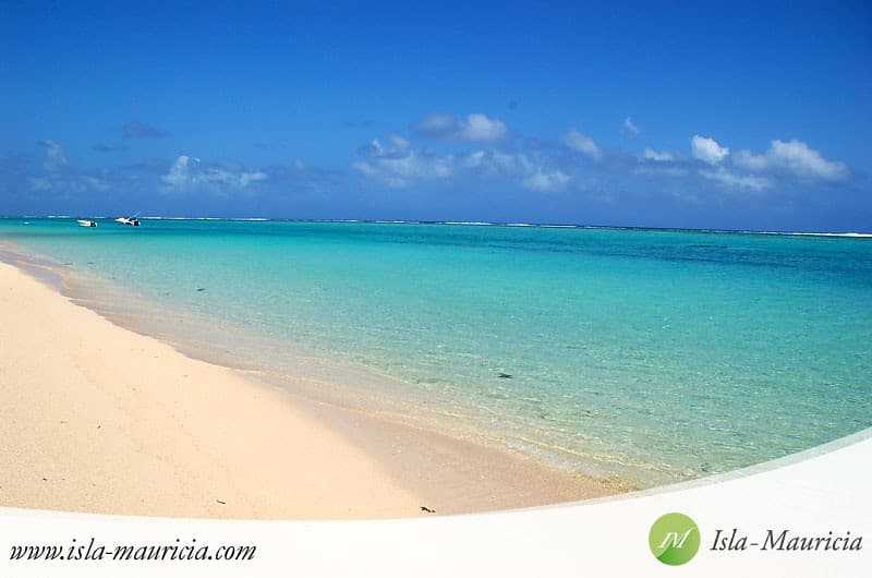 Le Morne Beach — photo by Dietmar Reigber