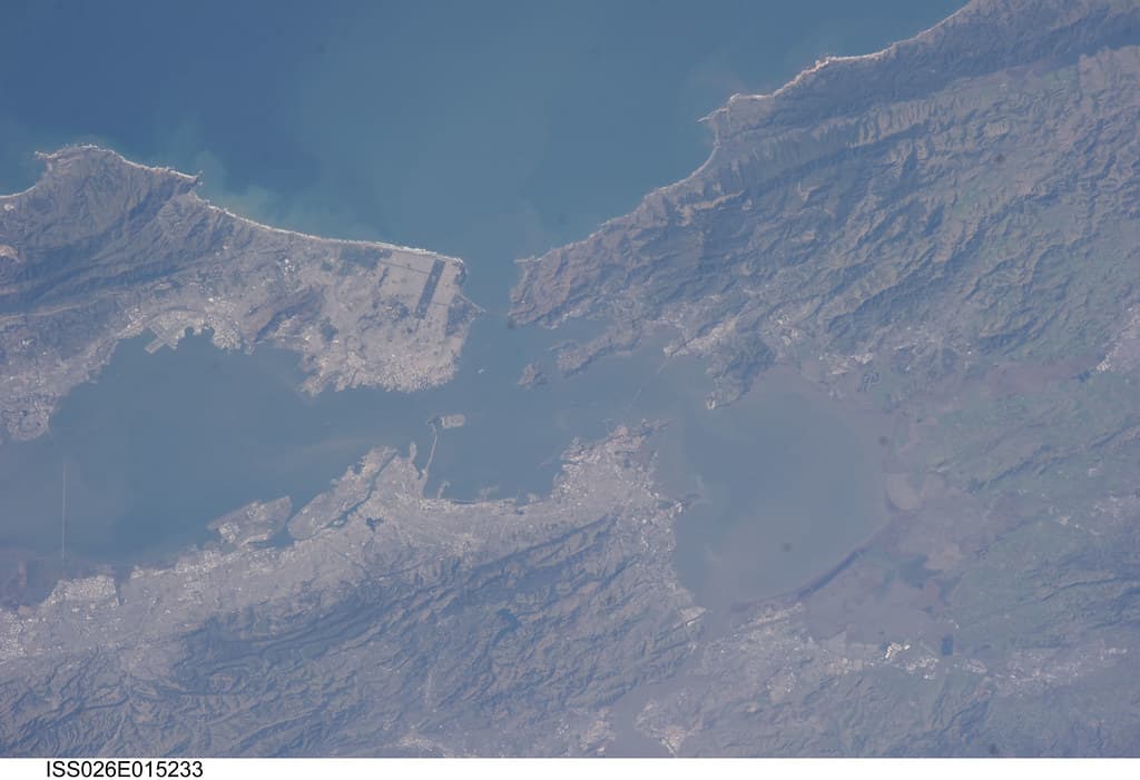 San Francisco Bay Area (NASA, International Space Station, 01/05/11)