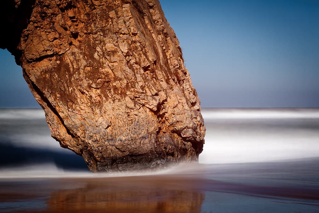 Praia das Maçãs — photo by Pedro Moura Pinheiro