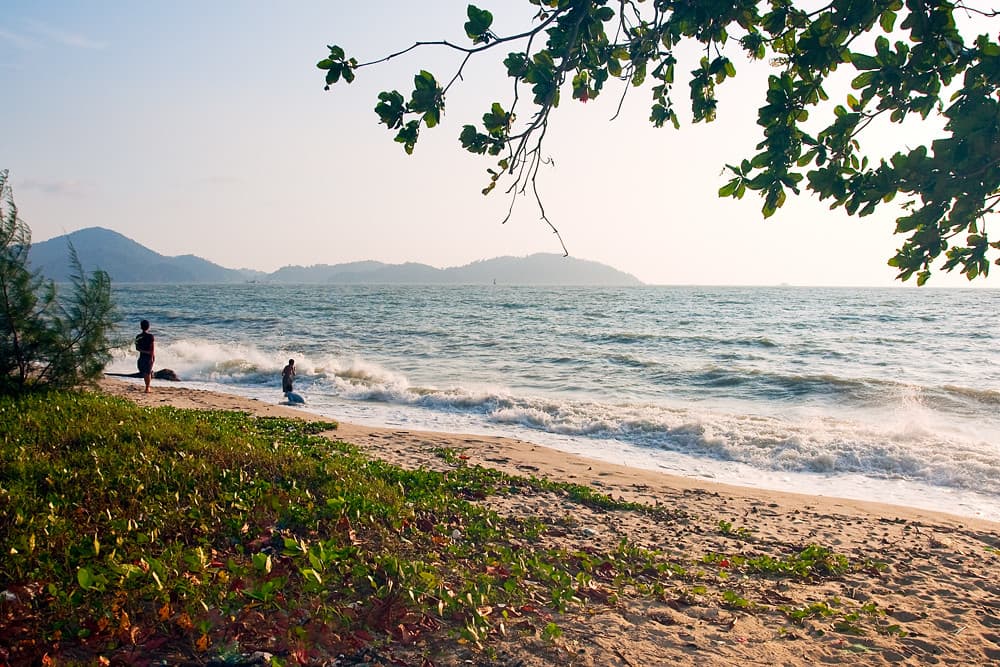 Teluk Senangin Beach