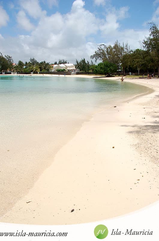 La Cambuse Beach — photo by Dietmar Reigber