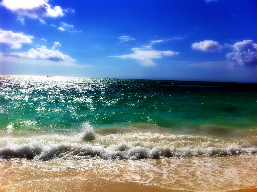 Lucaya Beach — photo by pink27rose28