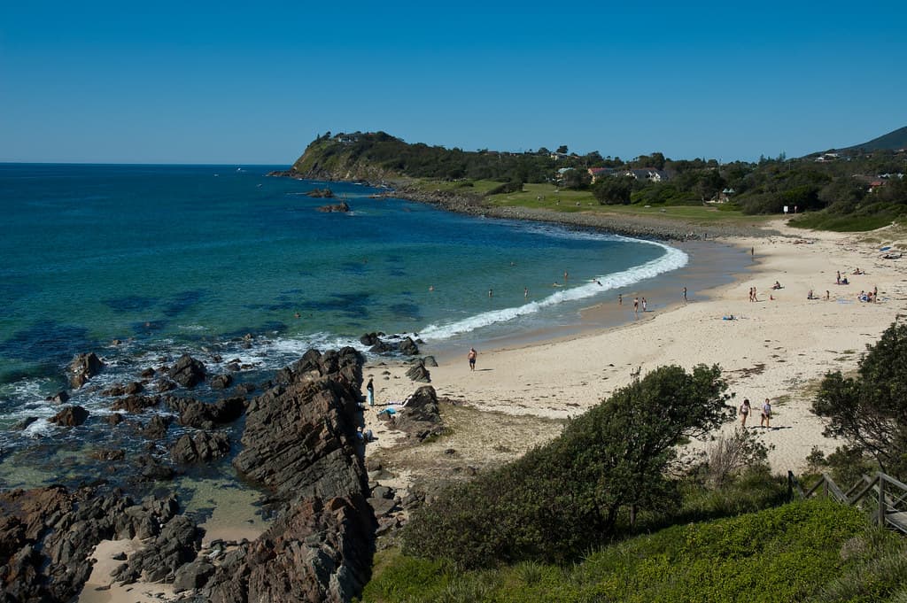 20110422 035 Pebbly Beach in Forster
