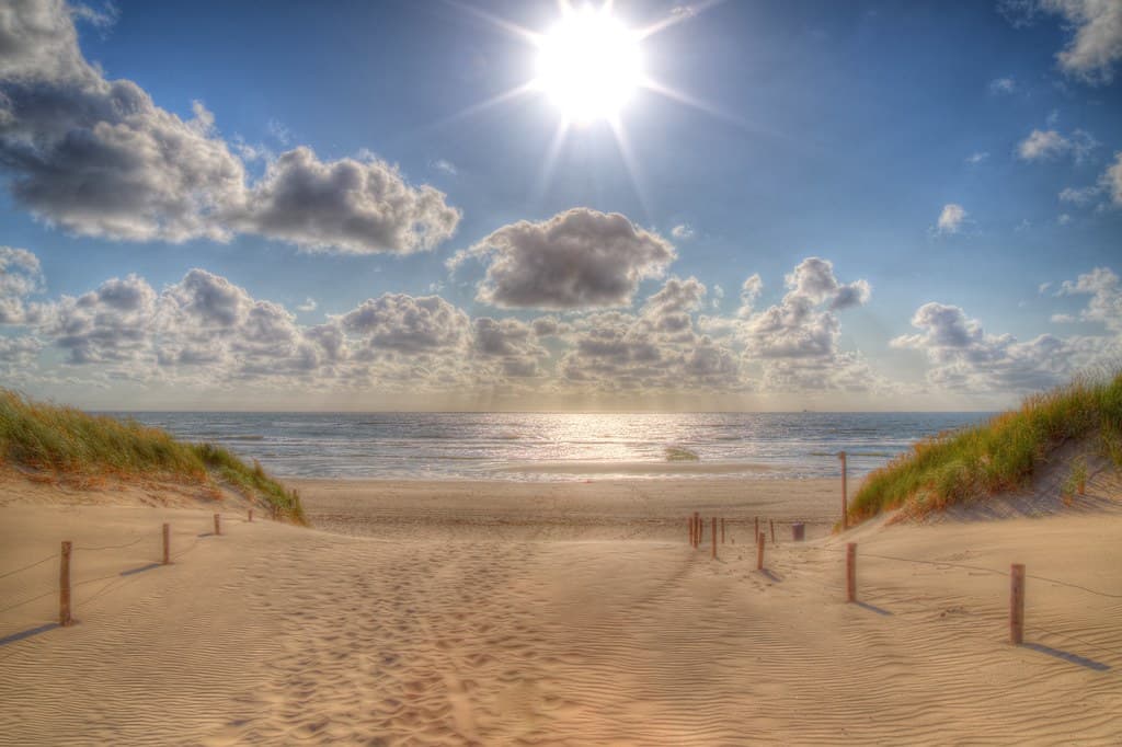 Callantsoog South Beach — photo by blavandmaster