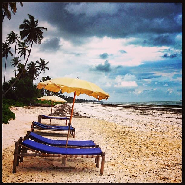 Mbuyu Tende Beach — photo by videren