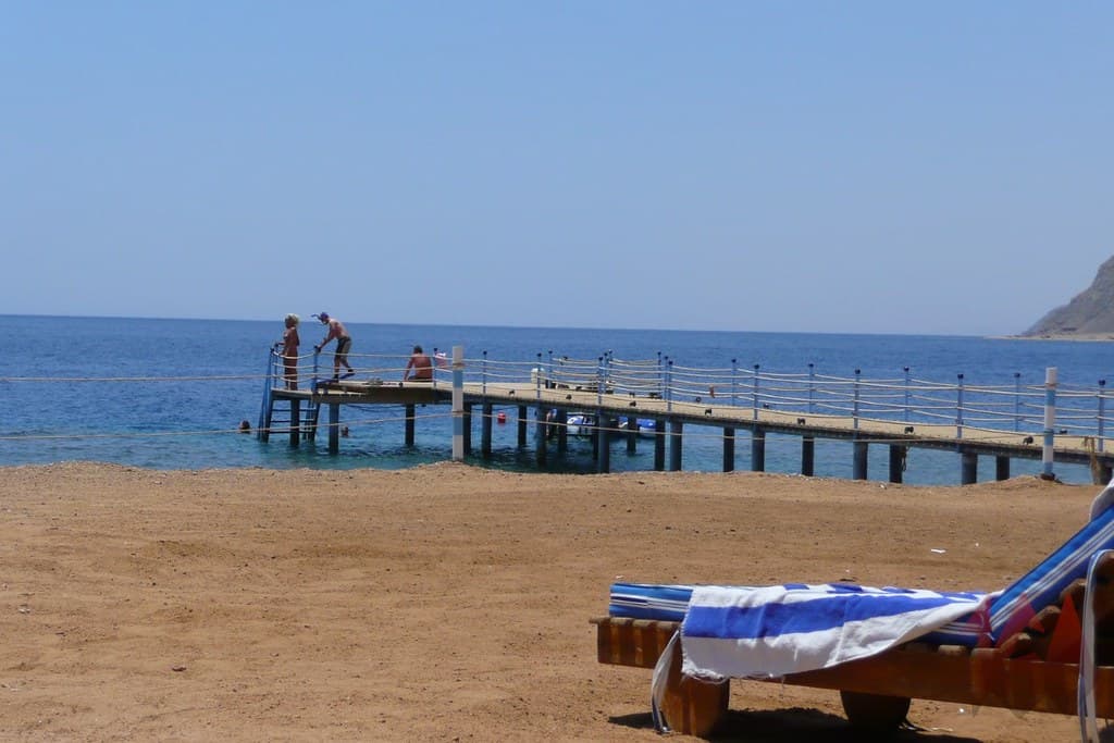 Masbat Beach — photo by Swiggen160