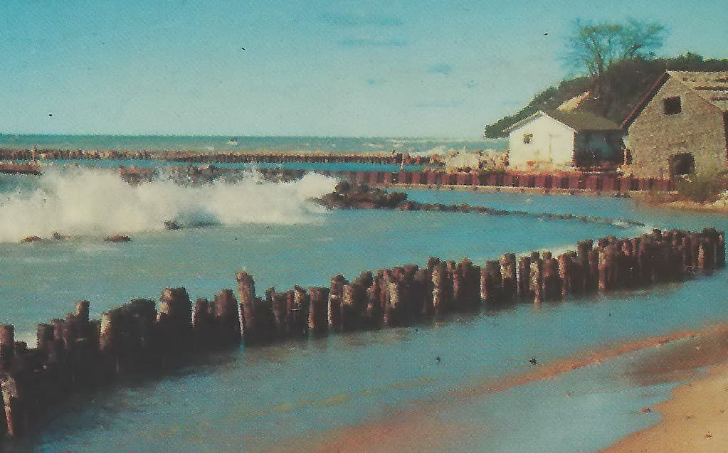 NW Leelanau Leland MI 1950s Beautiful Shanty Town Village South Shoreline View before the Harbor Built South of the River and Leland Fishtown Community Photo NL Avery13