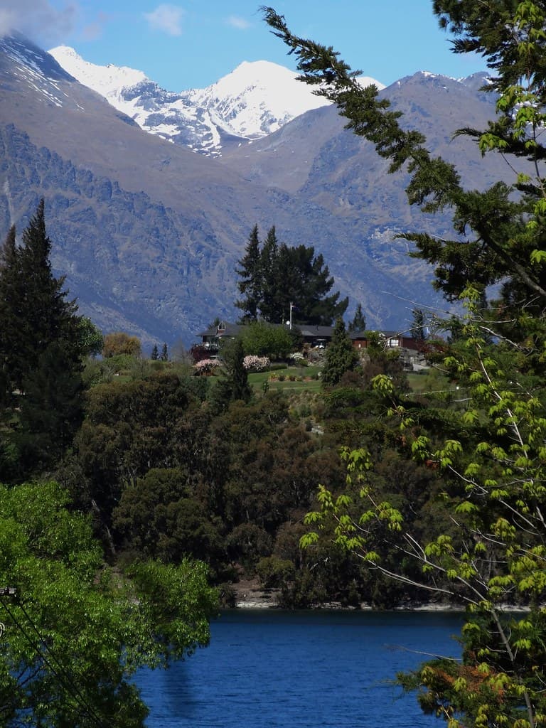 Queenstown. Mountain views from the Botanic Gardens.