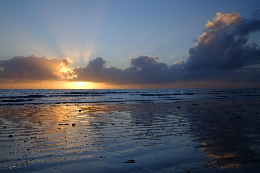 Grande Plage de Saint-Jean-de-Monts — photo by jpto_55