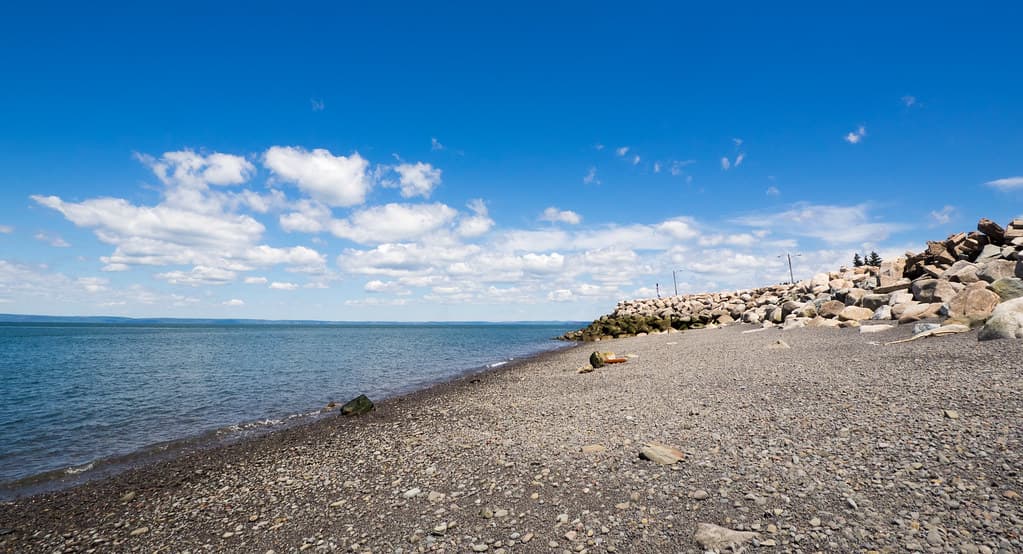 Halls Harbour Beach — photo by dolanh
