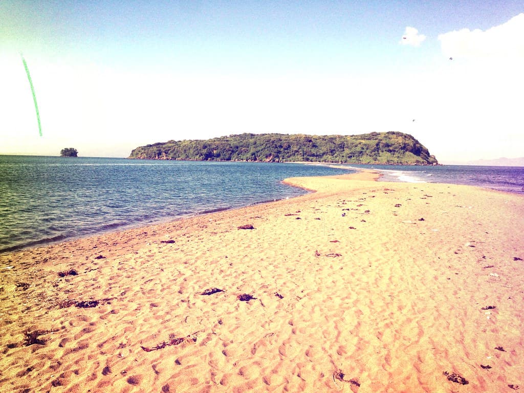 Unagiike Lakeside Beach — photo by kalleboo