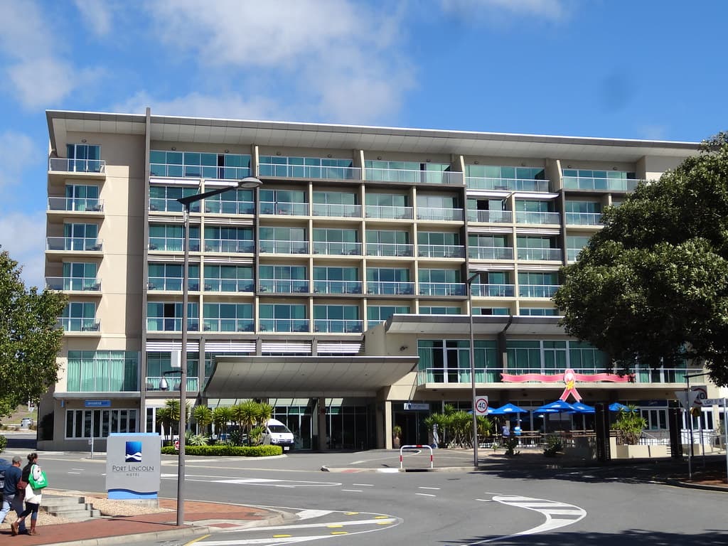 Port Lincoln. The Port Lincoln Hotel on the esplandade overlooking the harbour.