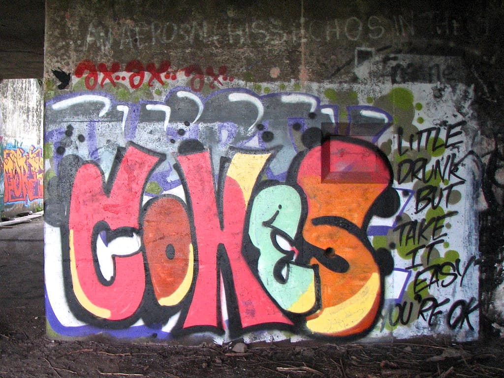 Battery Steele (1942) – graffiti 2013: COKES • LITTLE DRUNK BUT TAKE IT EASY | YOU'RE OK