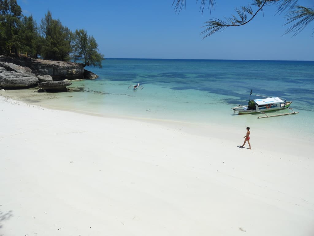 Pantai Liang Kareta, Pulau Pasi, Selayar Island, Sulawesi