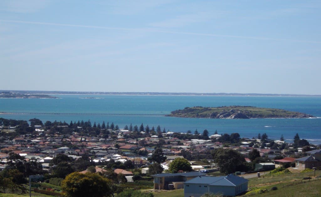 Victor Harbor.  View across to Granite Island.
