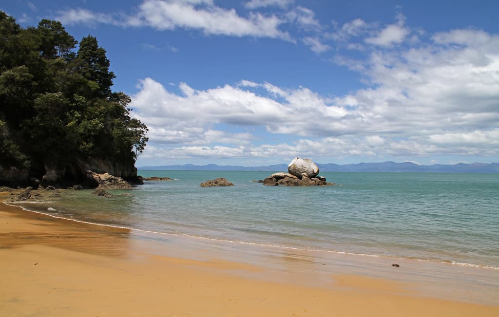 Little Kaiteriteri Beach — photo by ahisgett