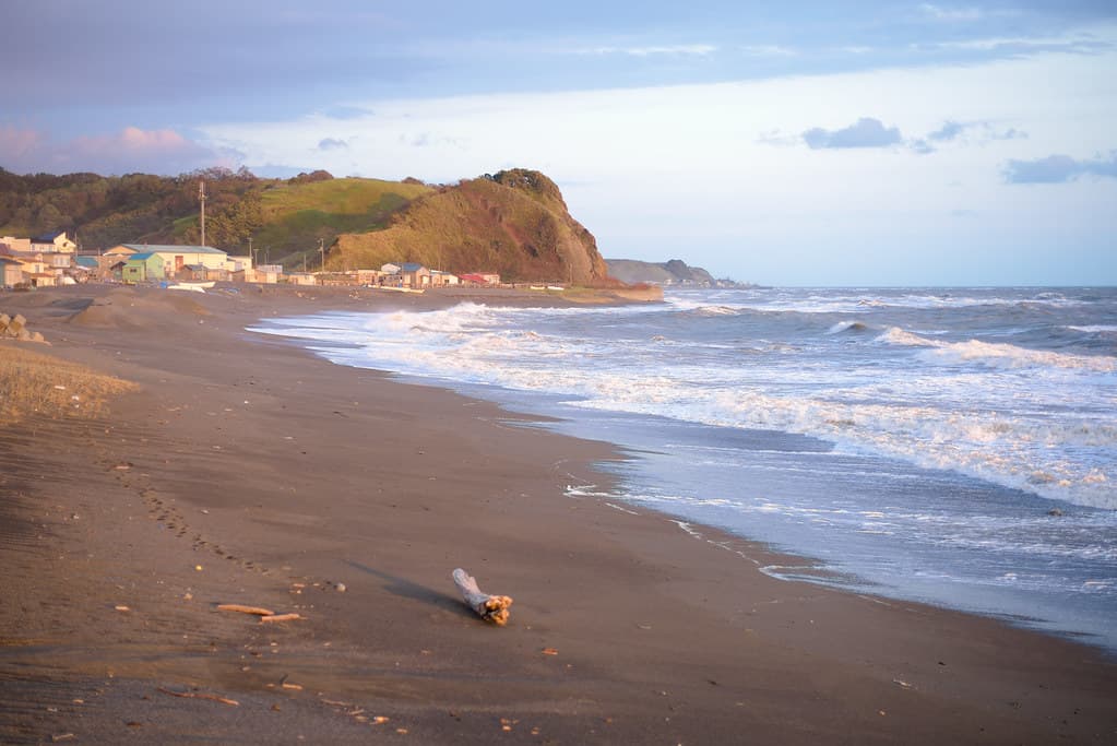 Higashi-Urakawa Beach