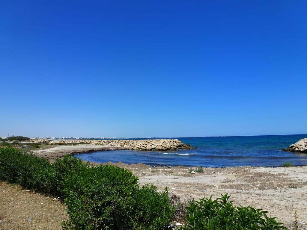 Plage de La Corniche — photo by argymeg