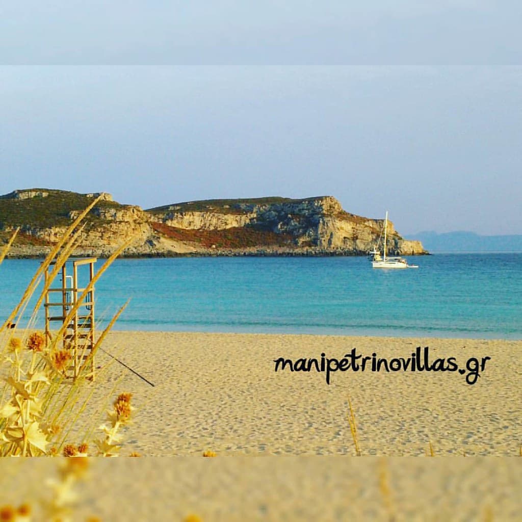 Agios Spyridonas Beach — photo by Petrinovillas
