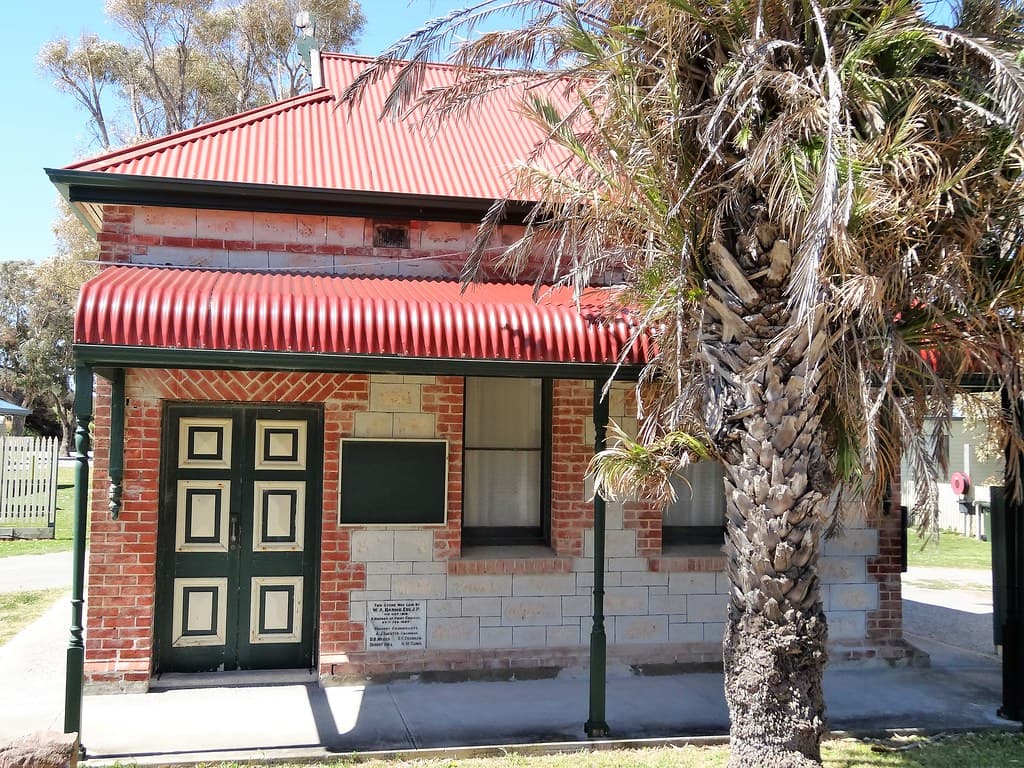 Elliston. The original Council Chamber built in 1913. The Council was established in 1888.