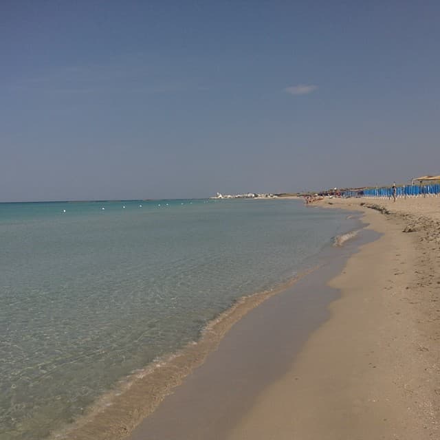 Torre San Giovanni Beach