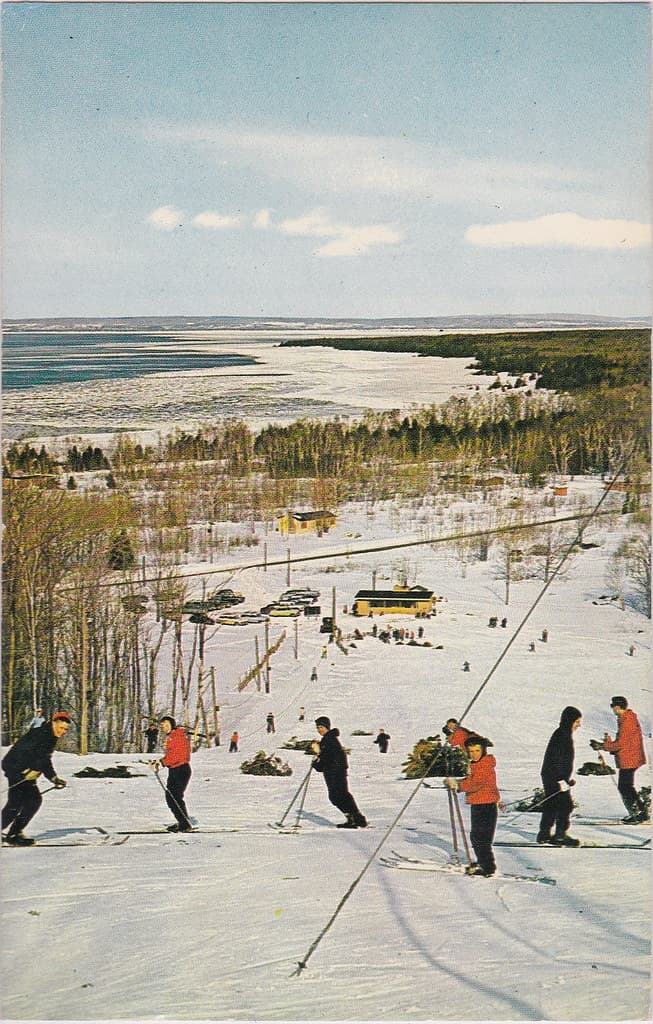 NE Charlevoix MI 1950s Mount MT MCSAUBA just outside of Charlevoix near North Point on Lake Michigan Little Traverse Bay FUN TIMES for Family Skiing or just a Great Singles Après-ski experience