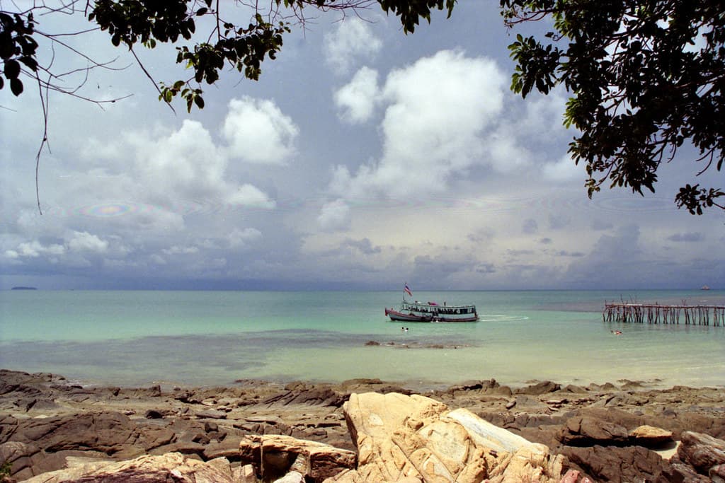 Ao Phai Beach — photo by enjosmith