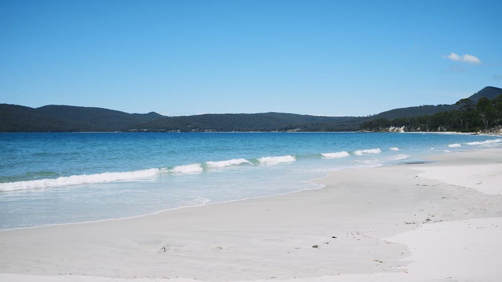 Little Taylors Bay — photo by VirtualWolf