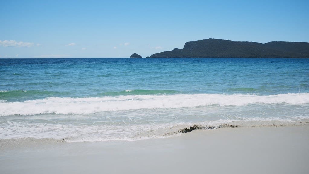 Little Taylors Bay — photo by VirtualWolf