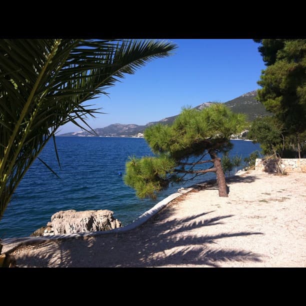 Komarna Beach