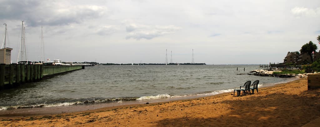 Mago Vista Park Beach — photo by Mr.TinMD