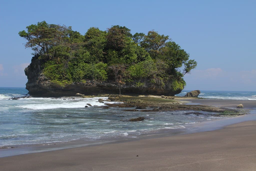madasari beach