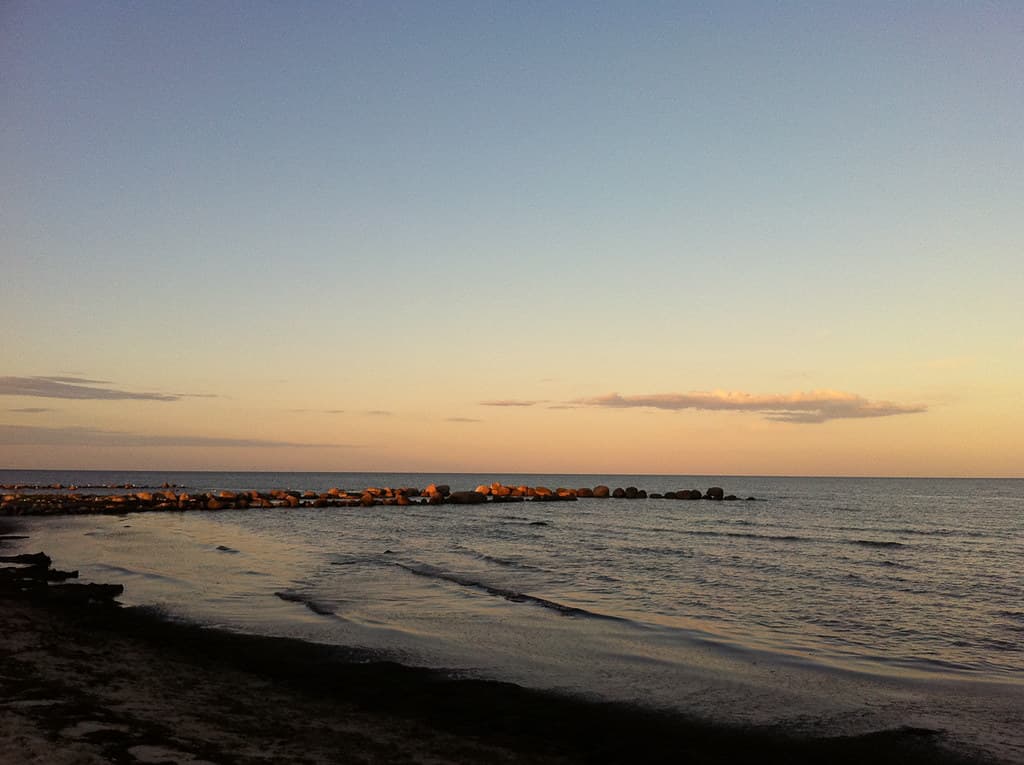 Bredsättra Beach — photo by karlabrunet
