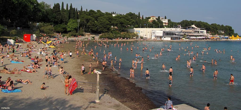 Kamp Beach — photo by ratexla (protected by Pixsy)