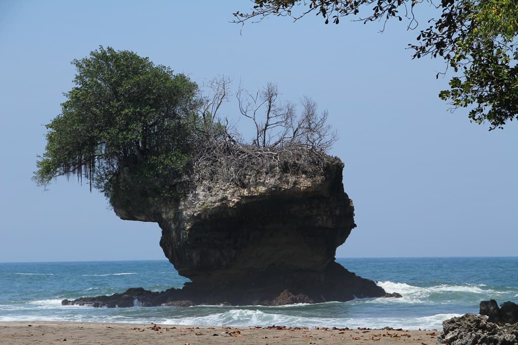 madasari beach