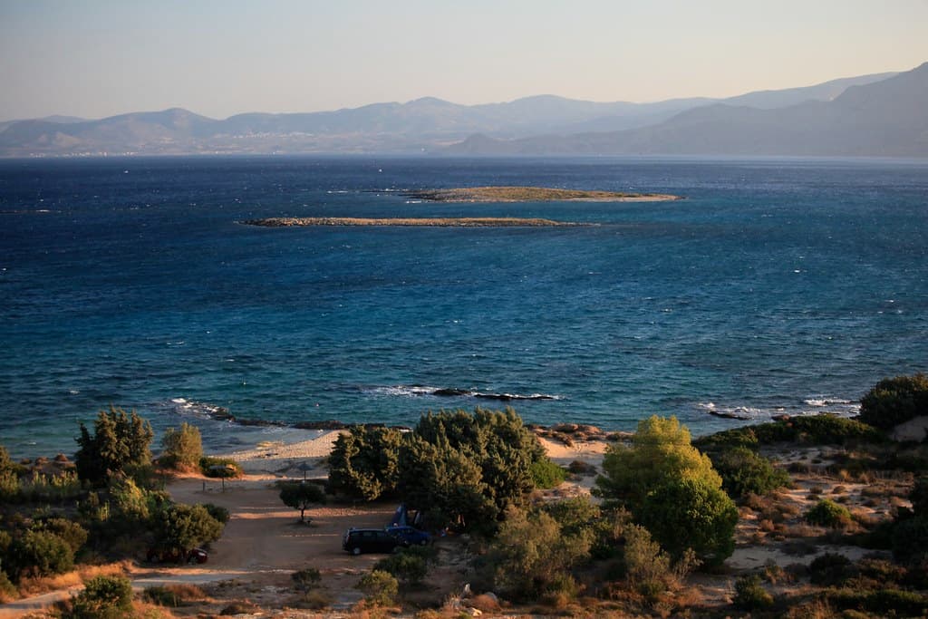 Agios Spyridonas Beach — photo by Pochestorie